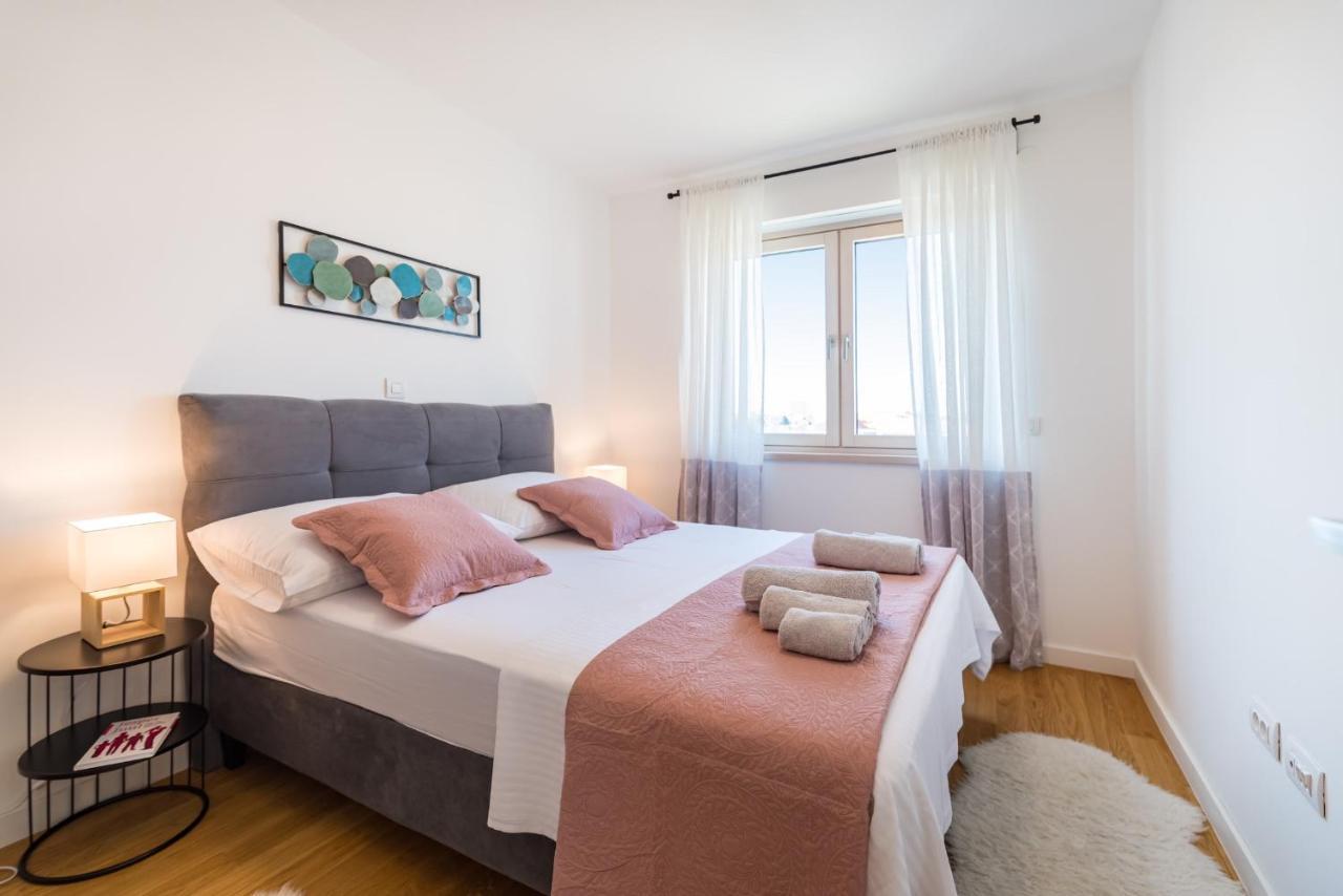 D-Apartment - With Garage And Balcony Zadar Extérieur photo