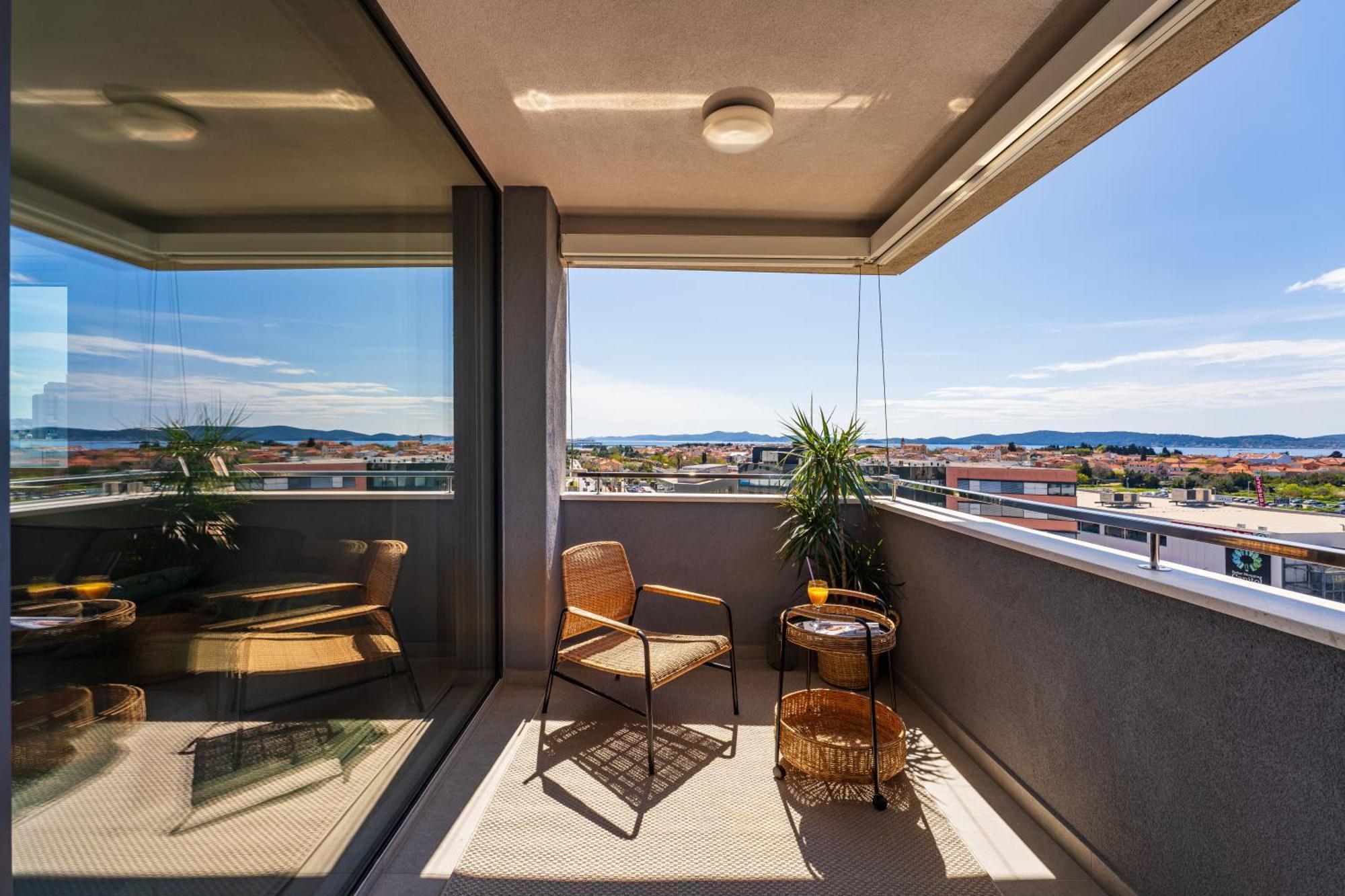 D-Apartment - With Garage And Balcony Zadar Extérieur photo